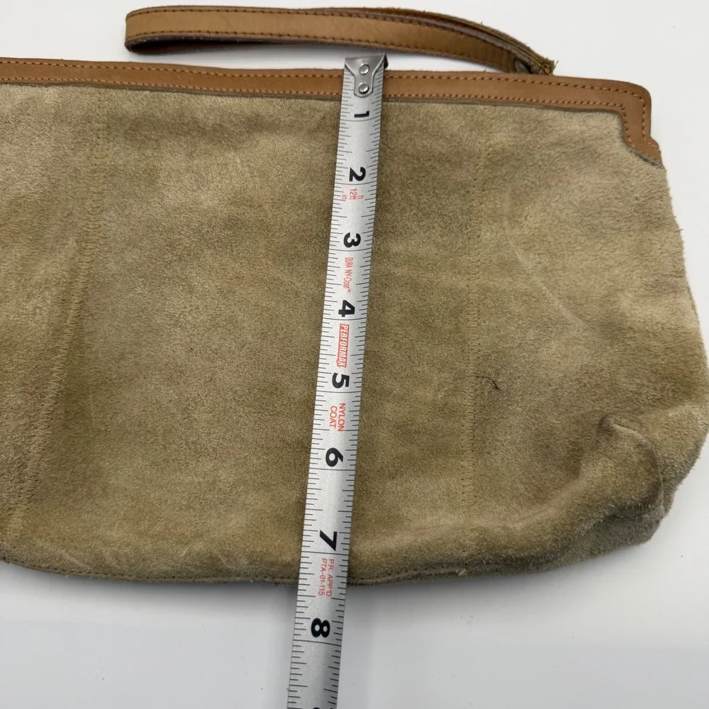 Vintage 1970 Tan Suede Leather Wristlet Clutch Butterfly Zipper Pull Made in HK
